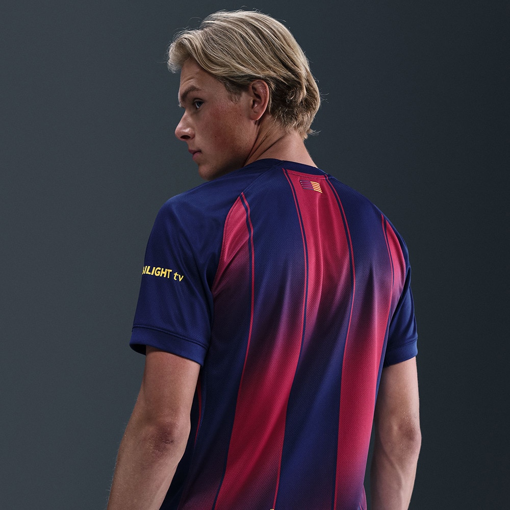 ナイキ（NIKE）（メンズ、レディース）FC Barcelona 2025/26 Stadium Home 半袖トップ H HJ4590-456