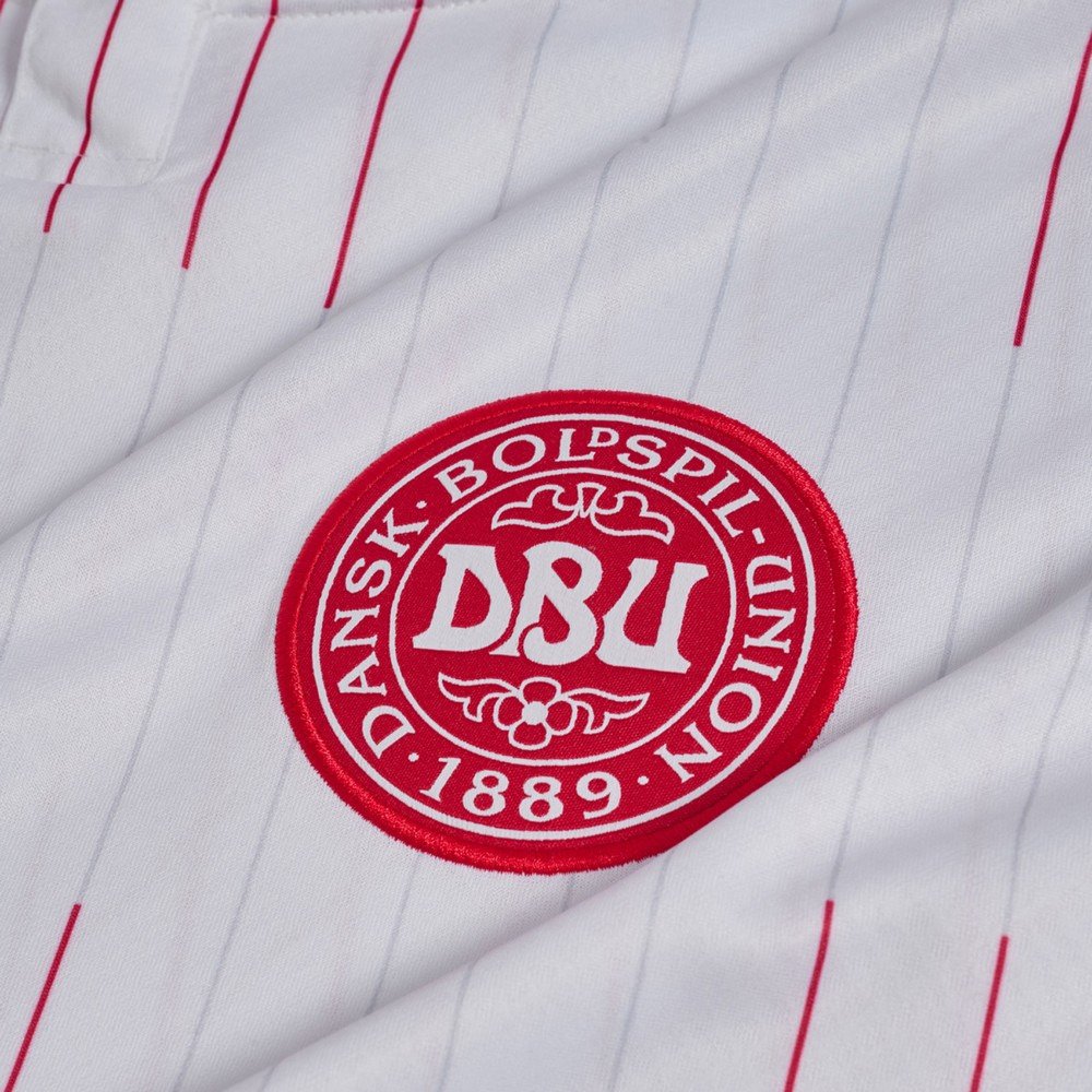 ヒュンメル（hummel）（メンズ、レディース）デンマーク代表 DBU 26