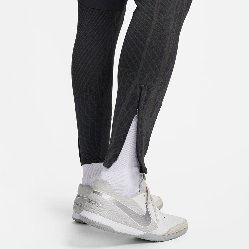 ナイキ（NIKE）（メンズ）Liverpool FC Strike ドライフィット サッカーパンツ FD7104-060 速乾
