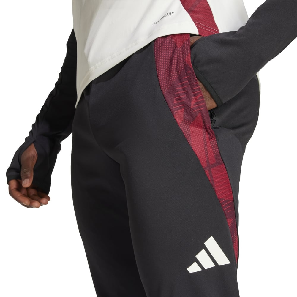 アディダス（adidas）（メンズ）マンチェスター・ユナイテッド ティロ 24 トレーニングパンツ KTE48-JE3729