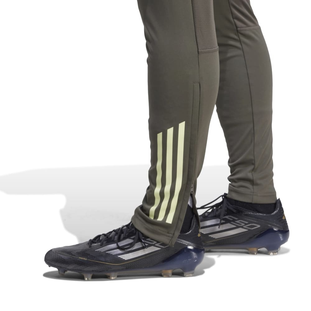 アディダス（adidas）（メンズ）レアル・マドリード ティロ 25 コンペティション トレーニングパンツ KPE68-JP3983