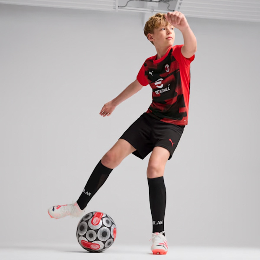 プーマ（PUMA）（キッズ）キッズ ACミラン 2024-25 プレマッチ 半袖Tシャツ 77771801