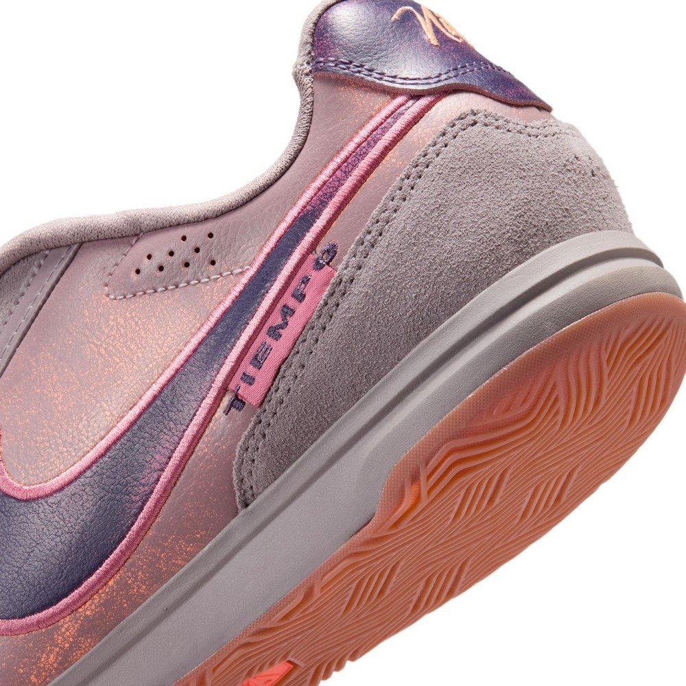 ナイキ（NIKE）（メンズ、レディース）フットサルシューズ ティエンポ