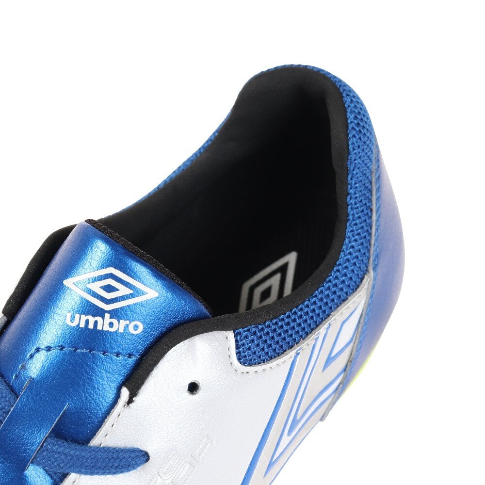 アンブロ｜ジュニアサッカースパイク 人工芝/天然芝/ハードグランド用 アクセレイター MID JR WIDE HG UU4UJA01WB -  スポーツ用品はスーパースポーツゼビオ
