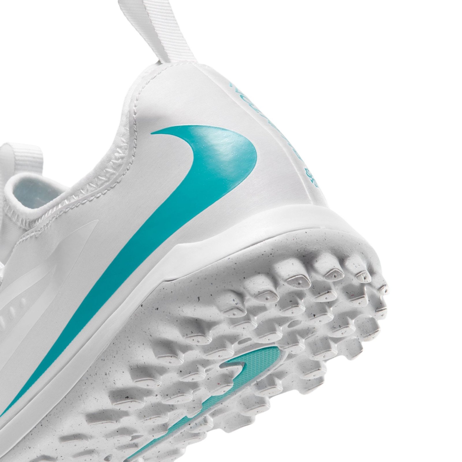 ナイキ（NIKE）（キッズ）ジュニアサッカートレーニングシューズ