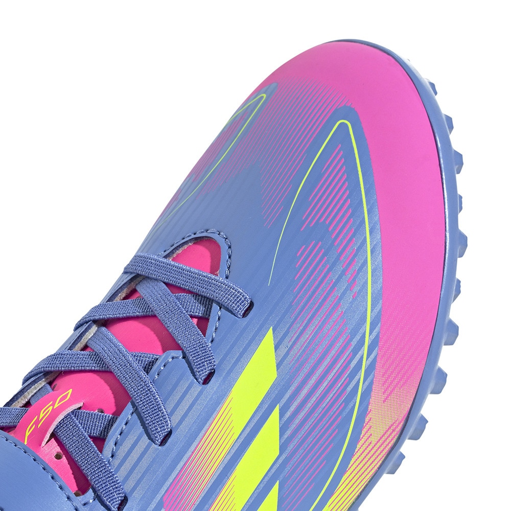 アディダス（adidas）（キッズ）【最新カラー】キッズ サッカートレーニングシューズ F50 CLUB TF H&L IE1312