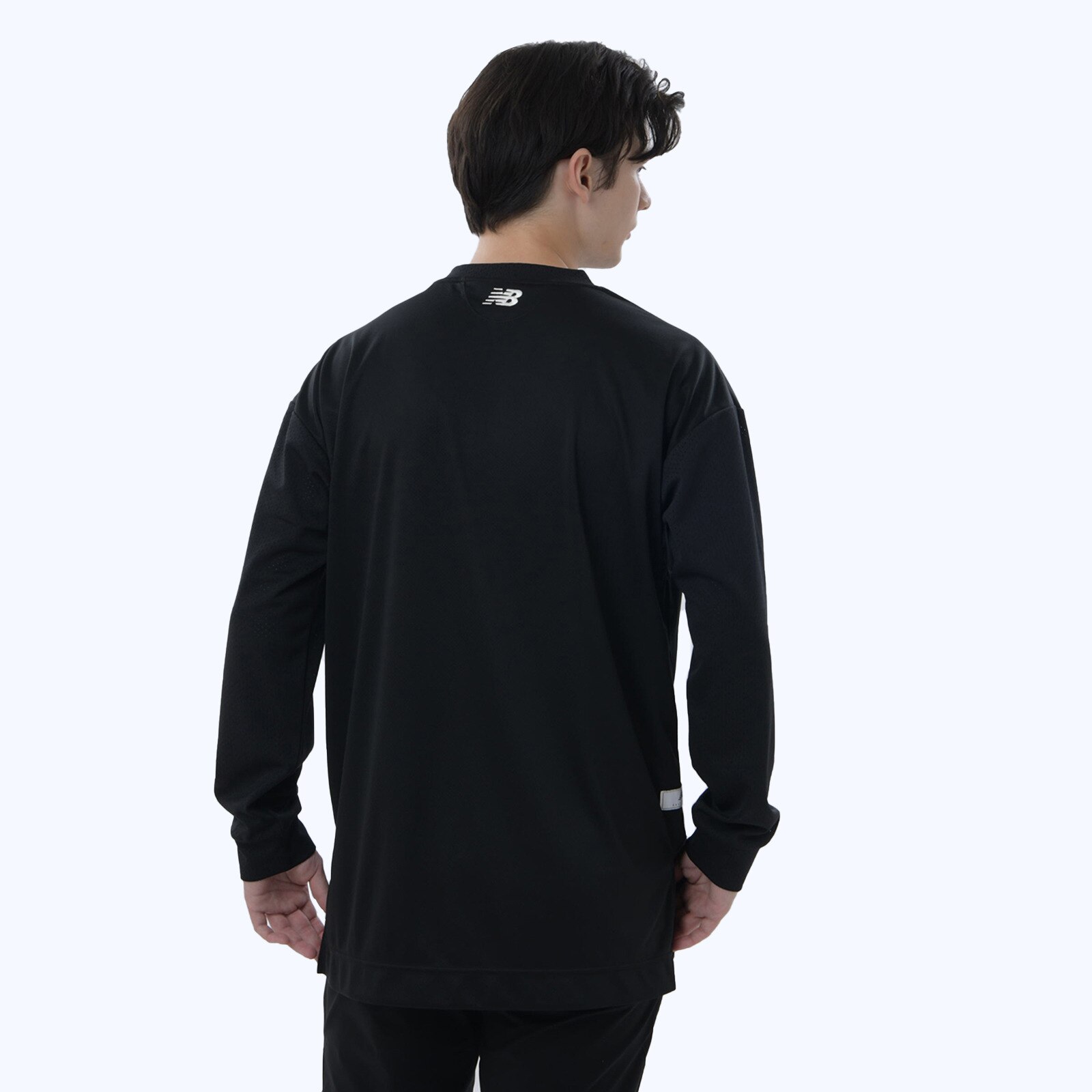 ニューバランス（new balance）（メンズ）バスケットボールウェア  ロンＴ Intelligent 長袖Tシャツ AMT25113BK