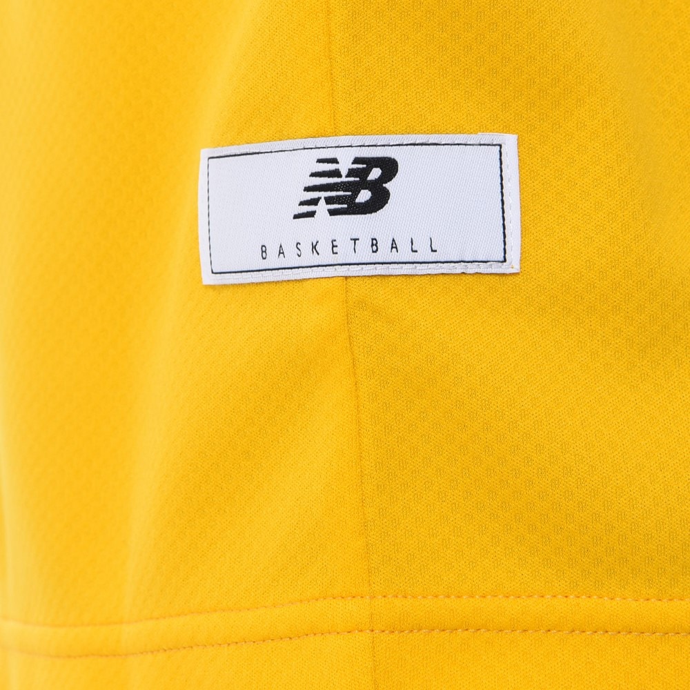 ニューバランス（new balance）（メンズ、レディース）バスケットボールウェア Court Graphic Tシャツ AMT35064SFR