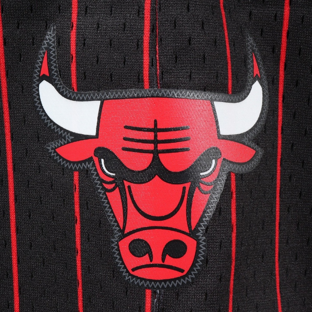 ミッチェルアンドネス（Mitchell&Ness）（メンズ）バスケットボールウェア Swingman ショーツ シカゴ・ブルズ SMSH18022-CBUBLK96