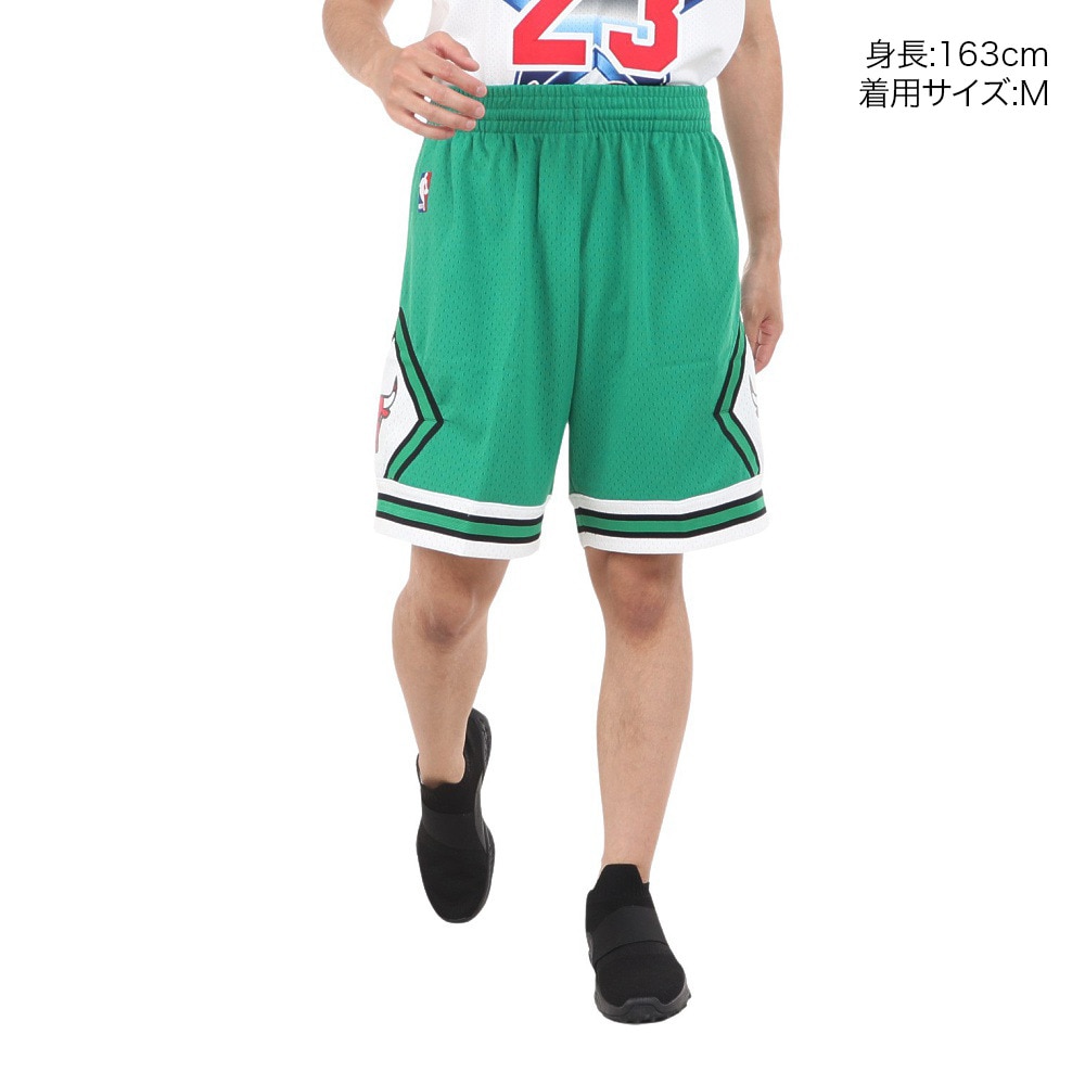 ミッチェルアンドネス（Mitchell&Ness）（メンズ）バスケットボール ブルズ オルタネイト スイングマン ショーツ 2008-09 SMSHGS20017-CBUKG