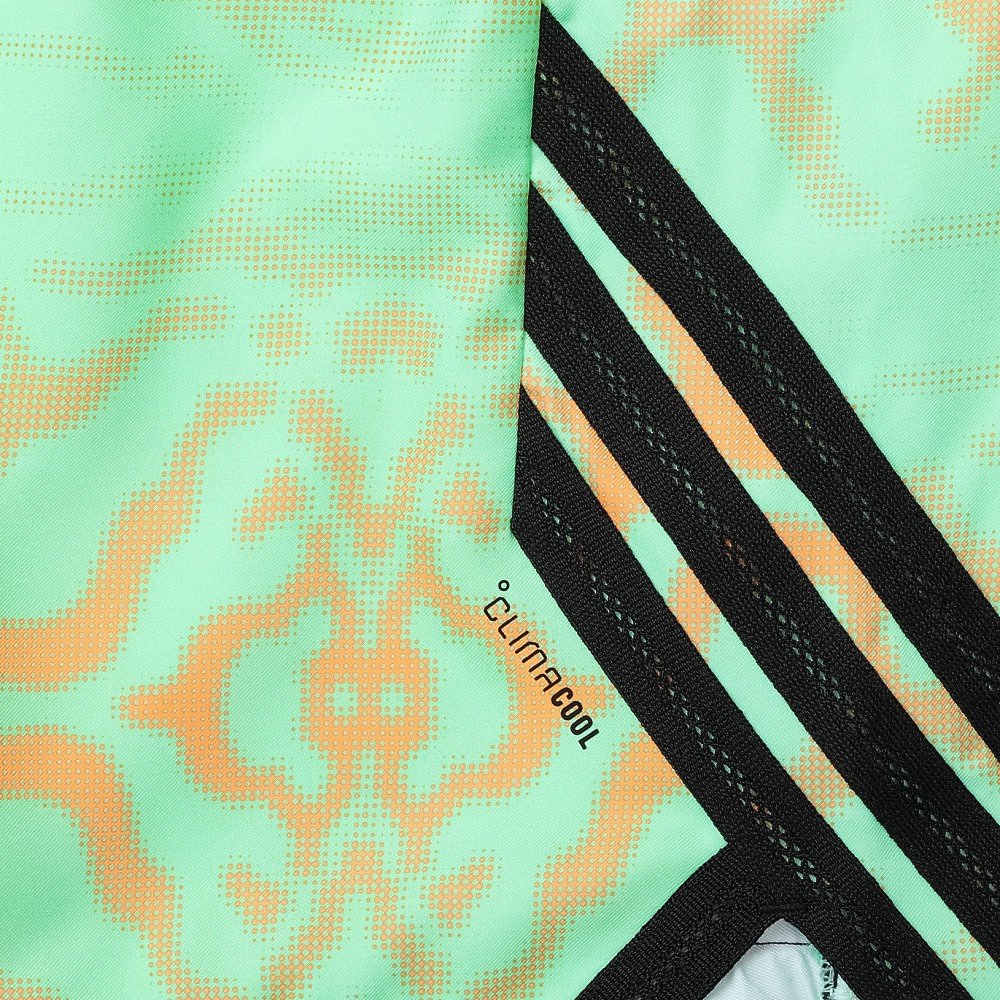 アディダス（adidas）（メンズ）バスケットボールウェア クレイジーライト グラフィック ショーツ ZS361-KG4810