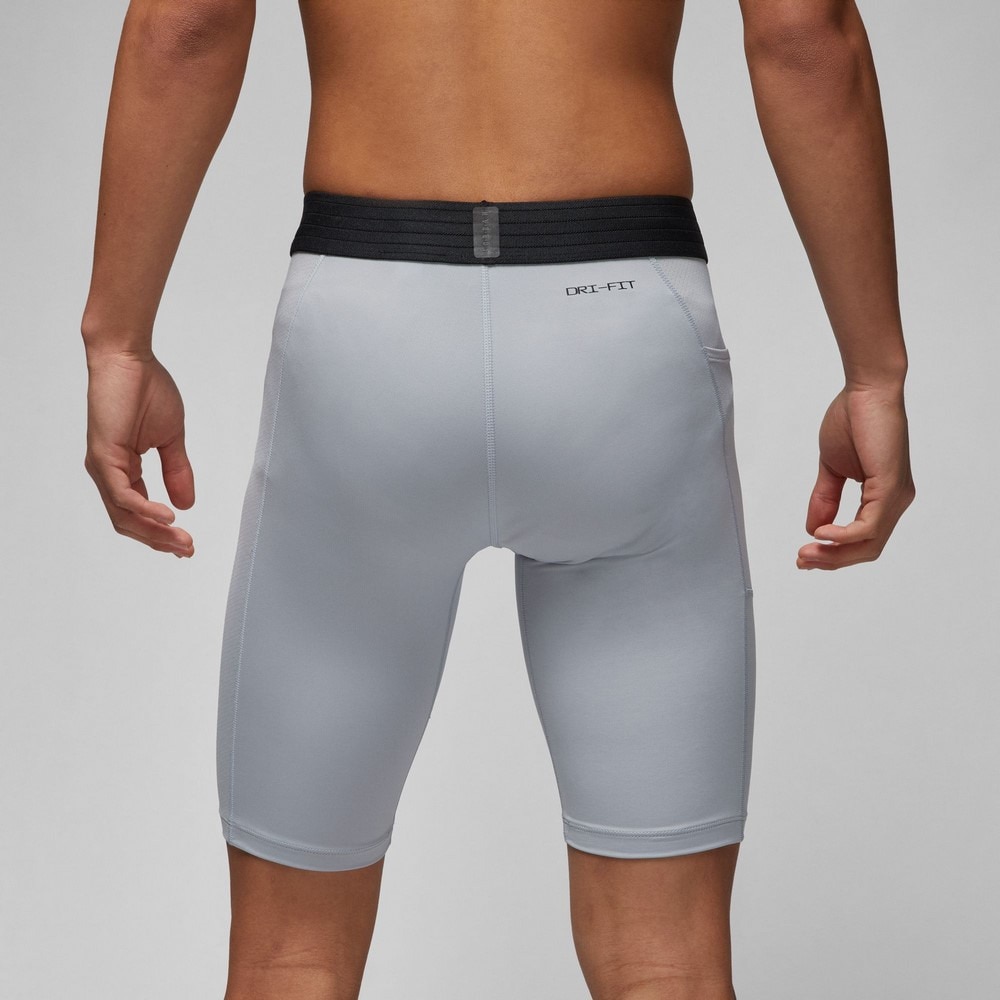 ジョーダン（JORDAN）（メンズ、レディース）バスケットボールウェア ドライフィット コンプレッション ショートパンツ DM1814-012 速乾