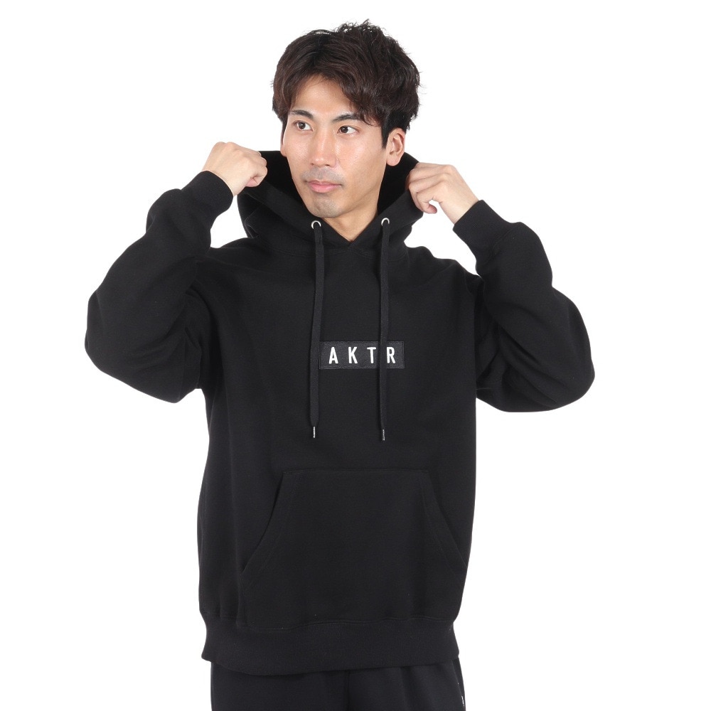 アクター（AKTR）（メンズ、レディース）バスケットボールウェア ロゴスウェットプルオーバーフーディー 223-018010 BK