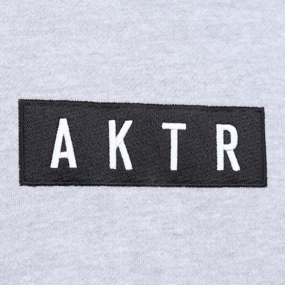 アクター（AKTR）（メンズ、レディース）バスケットボールウェア ロゴスウェットプルオーバーフーディー 223-018010 GY