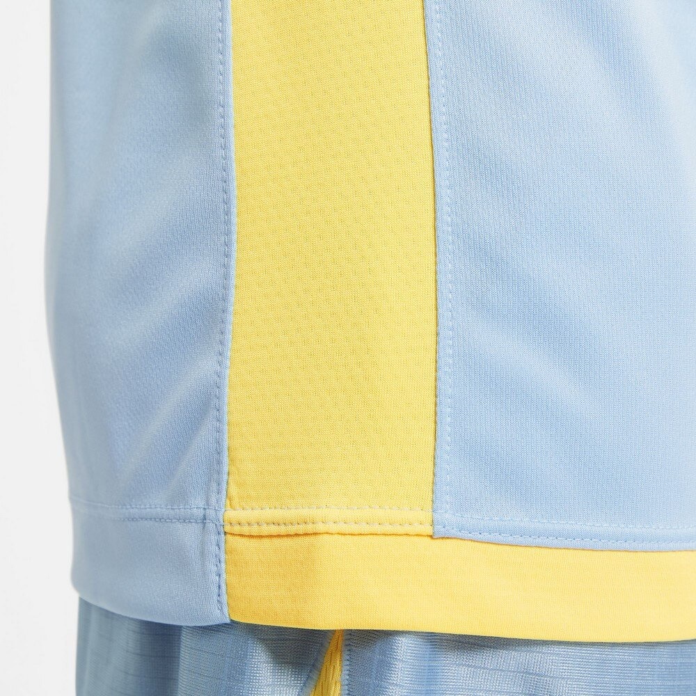 定期入れの ナイキ Nike ジュニア トロフィー グラフィック 半袖tシャツ Da0299 102 バスケットボールウェア キッズ Diseosdelsur Dhb Com