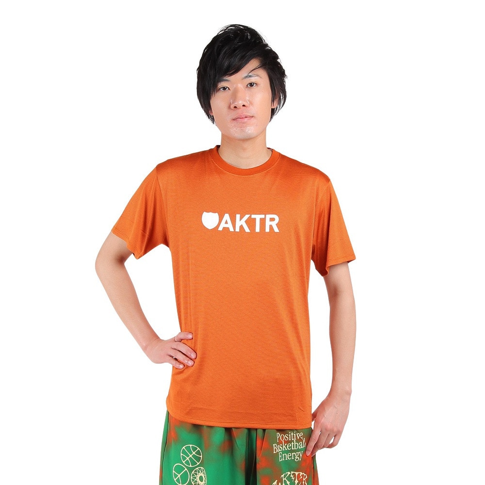 アクター（AKTR）（メンズ）バスケットボールウェア CLASSIC LOGO SPORTS 半袖Tシャツ 223-032005 OR 速乾