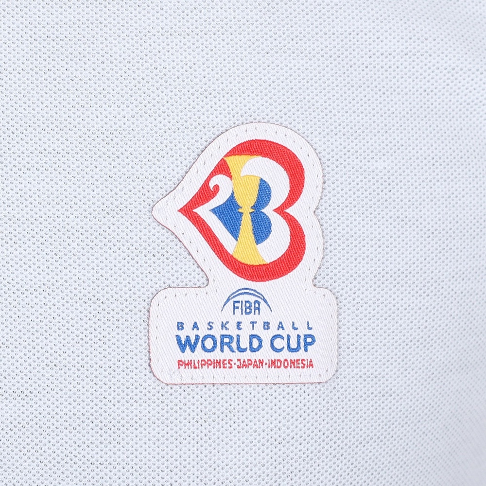FIBAバスケットボールワールドカップ2023（FIBA BASKETBALL WORLD CUP 2023）（メンズ）バスケットボールウェア ロゴポロシャツ 53472