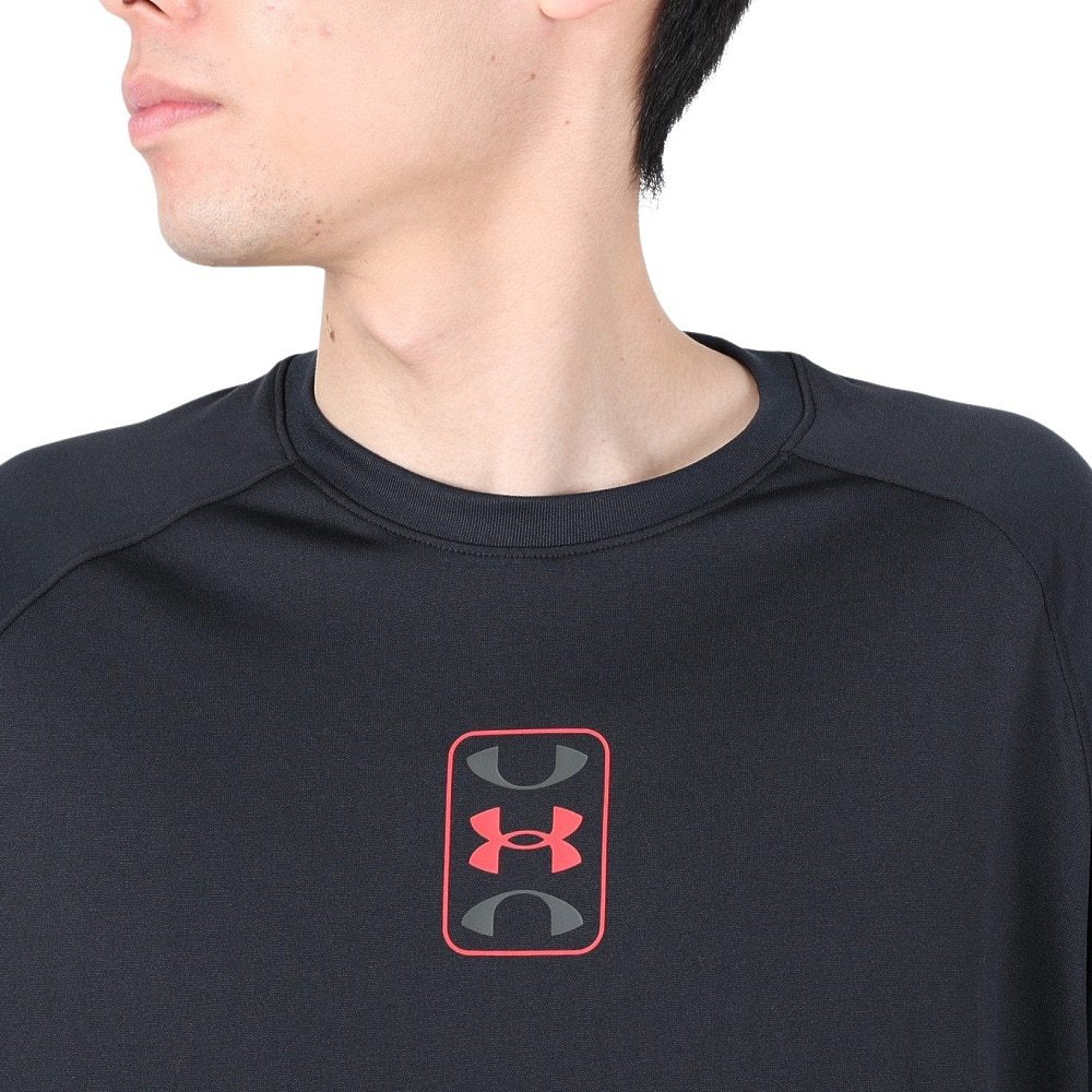 アンダーアーマー（UNDER ARMOUR）（メンズ、レディース）バスケットボールウェア テック ロングショット ノベルティ 半袖Tシャツ 1385490 001 速乾