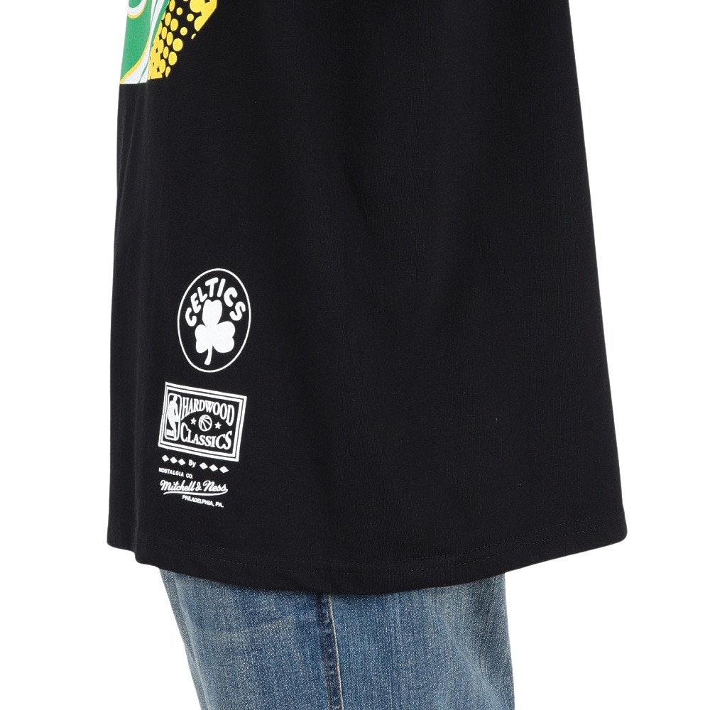 ミッチェルアンドネス（Mitchell&Ness）（メンズ）バスケットボールウェア NBA ビッグフェイス 7.0 ボストン セルティックス Tシャツ BMTR5904-BCEYYPPPBLCK