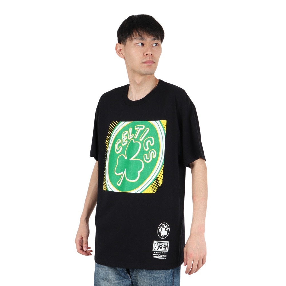 ミッチェルアンドネス（Mitchell&Ness）（メンズ）バスケットボールウェア NBA ビッグフェイス 7.0 ボストン セルティックス Tシャツ BMTR5904-BCEYYPPPBLCK
