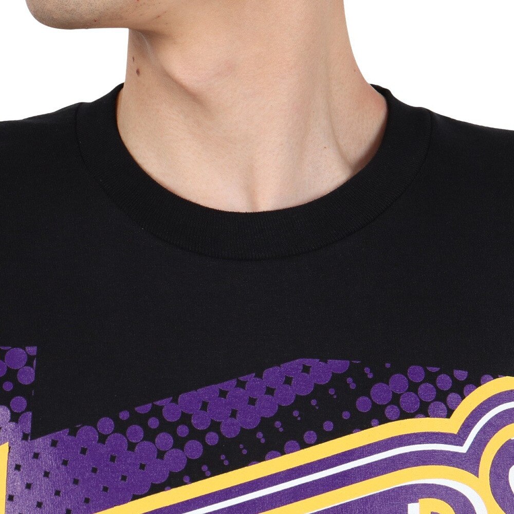 ミッチェルアンドネス（Mitchell&Ness）（メンズ）バスケットボールウェア NBA ビッグフェイス 7.0 ロサンゼルス レイカーズ Tシャツ BMTR5904-LALYYPPPBLCK