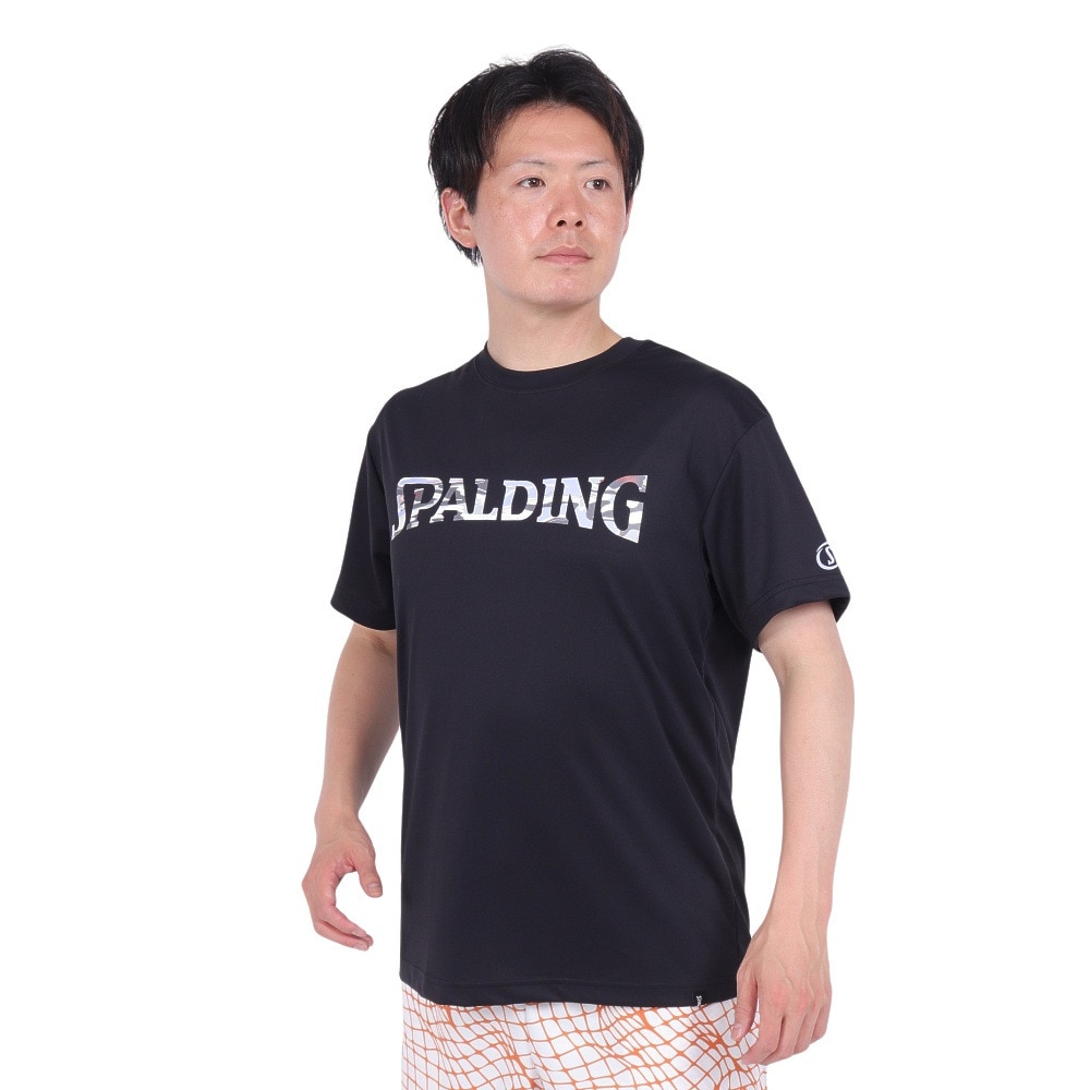 スポルディング（SPALDING）（メンズ）バスケットボールウェア Tシャツ オーバーラップド カモ ロゴ SMT24004BK 速乾 UVカット