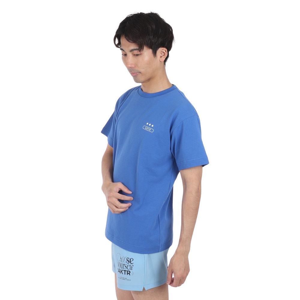 アクター（AKTR）（メンズ）バスケットボールウェア FEEL FREE ショートスリーブ コットン Tシャツ 124-041005 BL