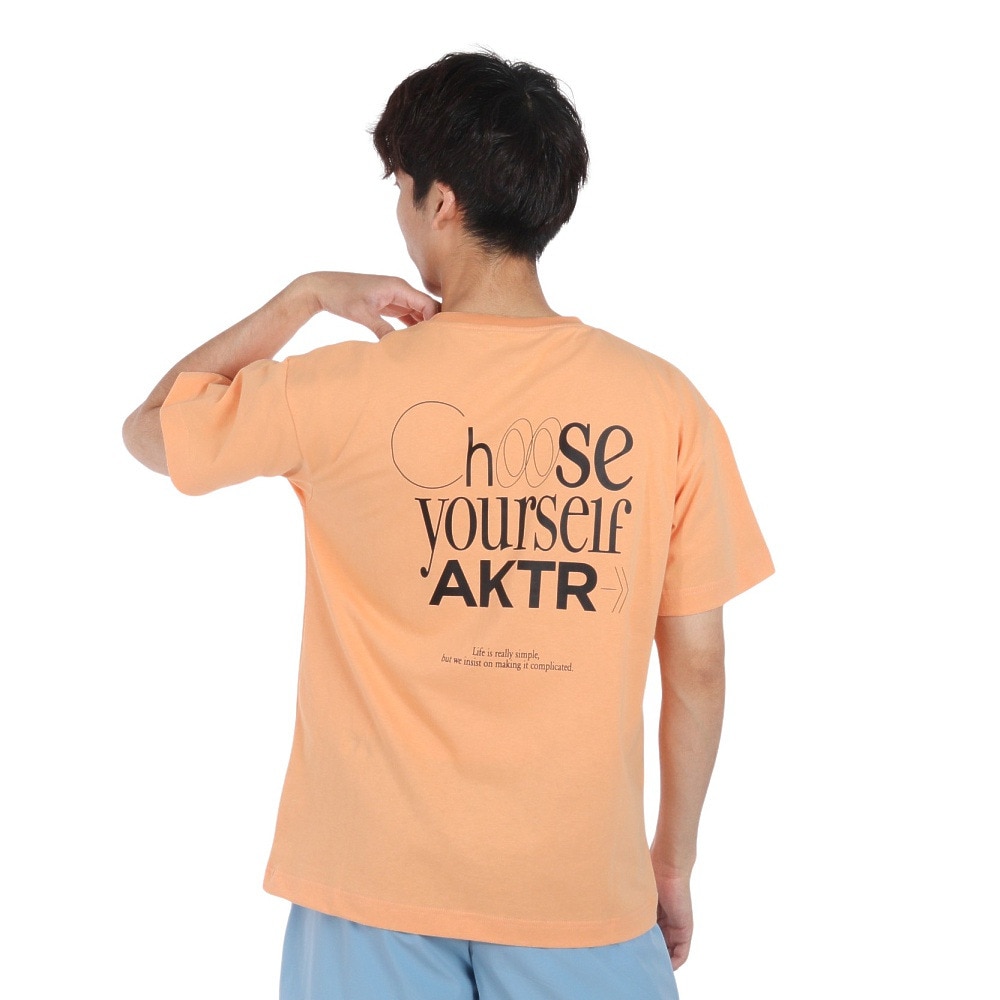 アクター（AKTR）（メンズ）バスケットボールウェア FEEL FREE ショートスリーブ コットン Tシャツ 124-041005 OR