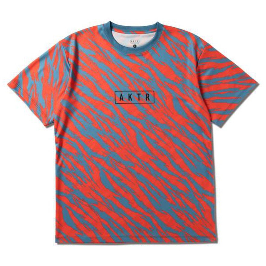 アクター（AKTR）（メンズ）バスケットボールウェア BEAST カモ アクター ロゴ スポーツ Tシャツ 224-015005 RD