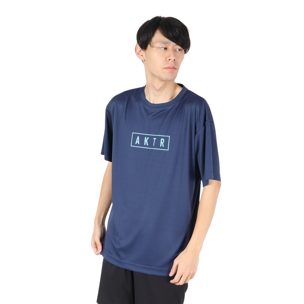 アクター（AKTR）（メンズ、レディース）バスケットボールウェア ロゴ スポーツ Tシャツ 224-039005 NV