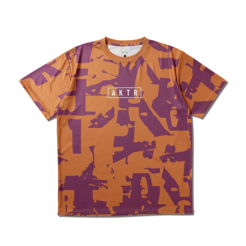 アクター（AKTR）（メンズ、レディース）バスケットボールウェア CUT-UP CAMO ロゴ スポーツ Tシャツ 125-024005 OR