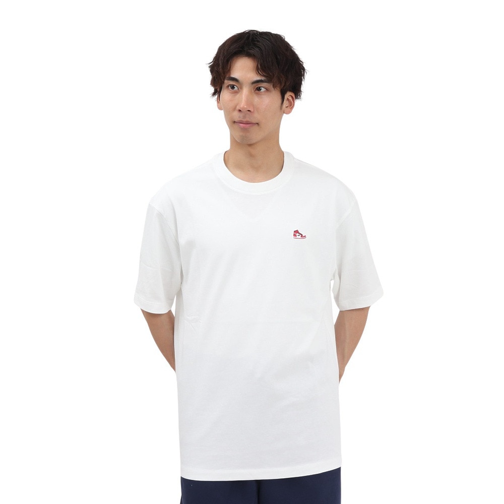 ジョーダン（JORDAN）（メンズ）【新商品】 バスケットボールウェア BRND BR スニーカーパッチ クルーネック 半袖 Tシャツ HJ2326-100
