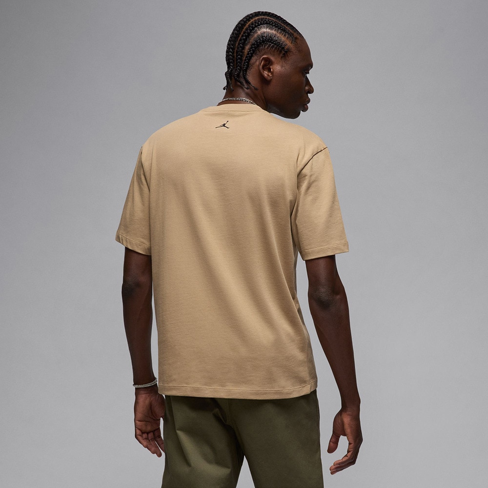 ジョーダン（JORDAN）（メンズ）【新商品】 バスケットボールウェア スニーカー パッチ 半袖Tシャツ HJ2326-240