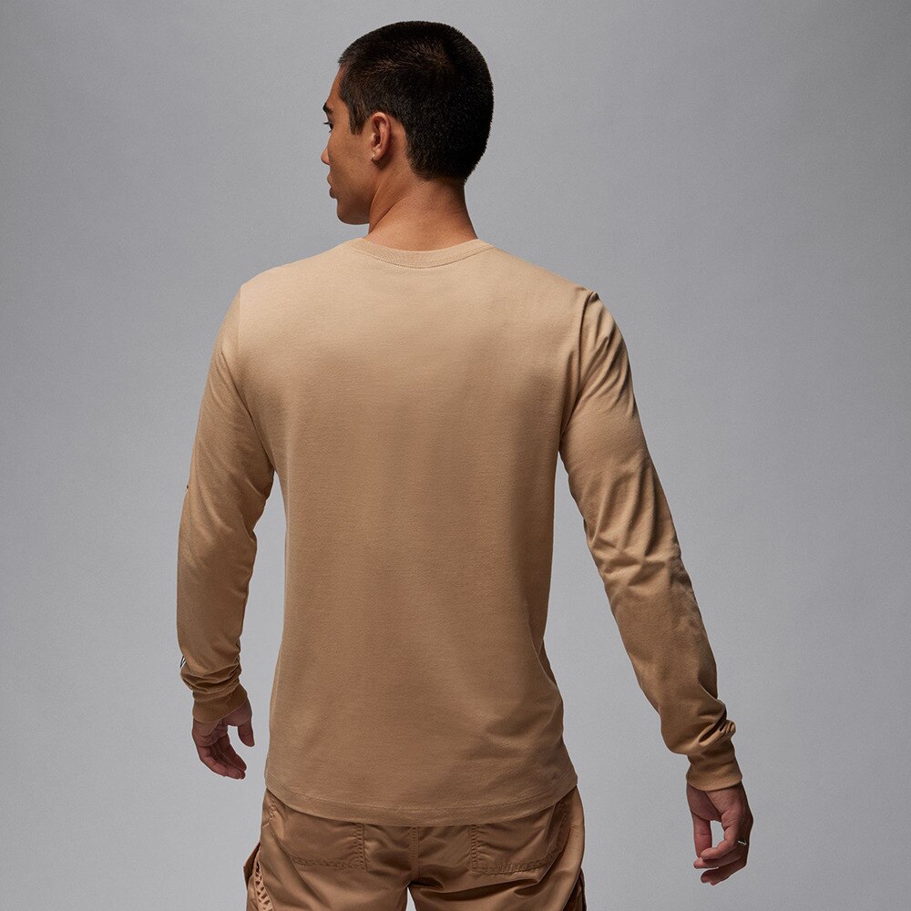 ＪＯＲＤＡＮ（メンズ）バスケットボールウェア グラフィック 長袖Tシャツ FD7018-200