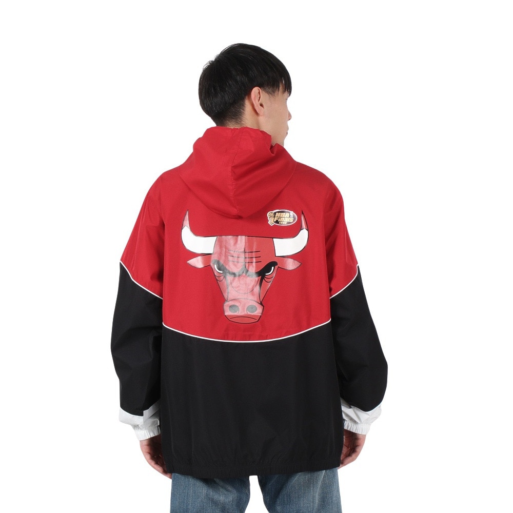ミッチェルアンドネス（Mitchell&Ness）（メンズ、レディース）LIGHTWEIGHT ウィンドブレーカー シカゴ・ブルズ OJZP5520-CBUYYPPPBKRD
