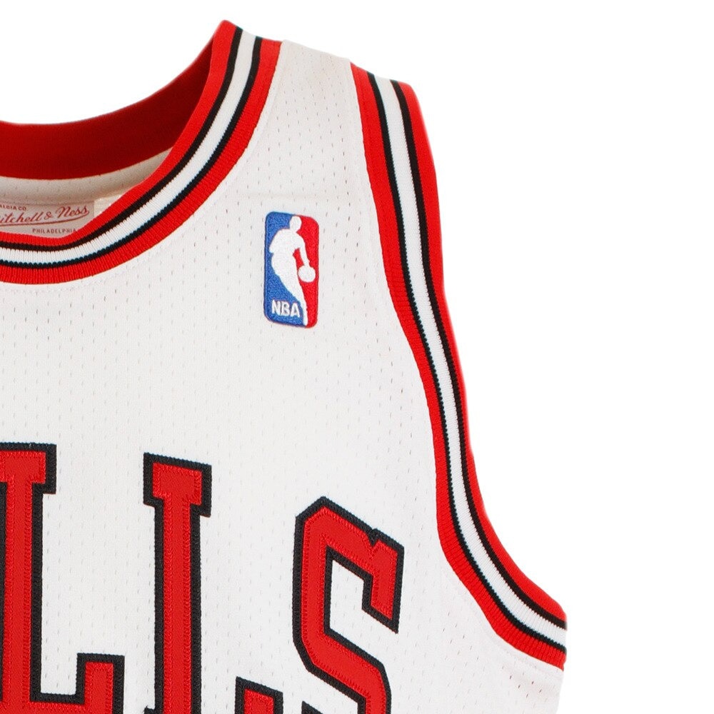 ミッチェルアンドネス（Mitchell&Ness）（メンズ）マイケル ジョーダン 1995-96 WHITE シカゴブルズ オーセンティック ユニホーム AJY4LG19009CBUWHIT95MJO