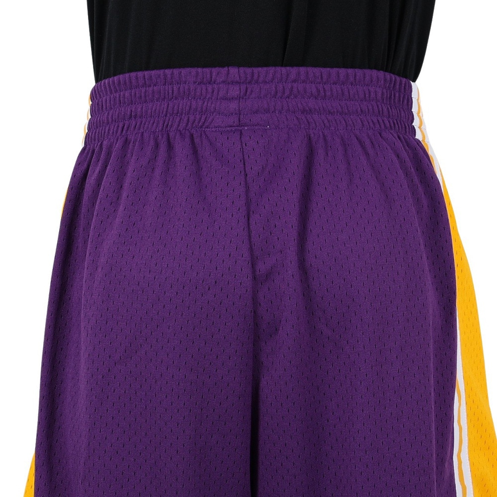 ミッチェルアンドネス（Mitchell&Ness）（メンズ）レイカーズ ロード スイングマン ショーツ SMSHGS18235-LALPUR84