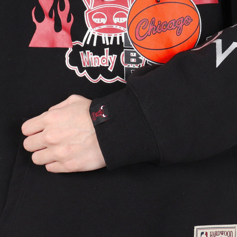 ミッチェルアンドネス（Mitchell&Ness）（メンズ）NBA オーバーサイズ フーディー シカゴ ブルズ BULLS TH8916-CBUBLCK