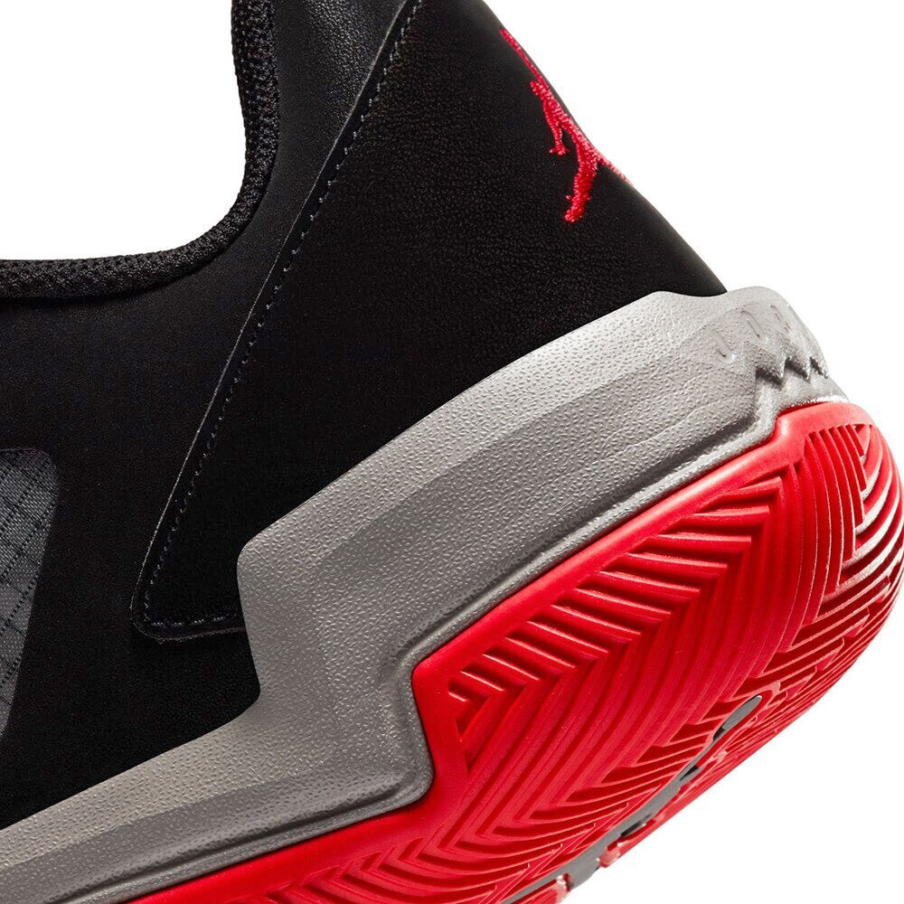 ＪＯＲＤＡＮ（メンズ）バスケットシューズ バッシュ ワン テイク 4 PF DO7192-061