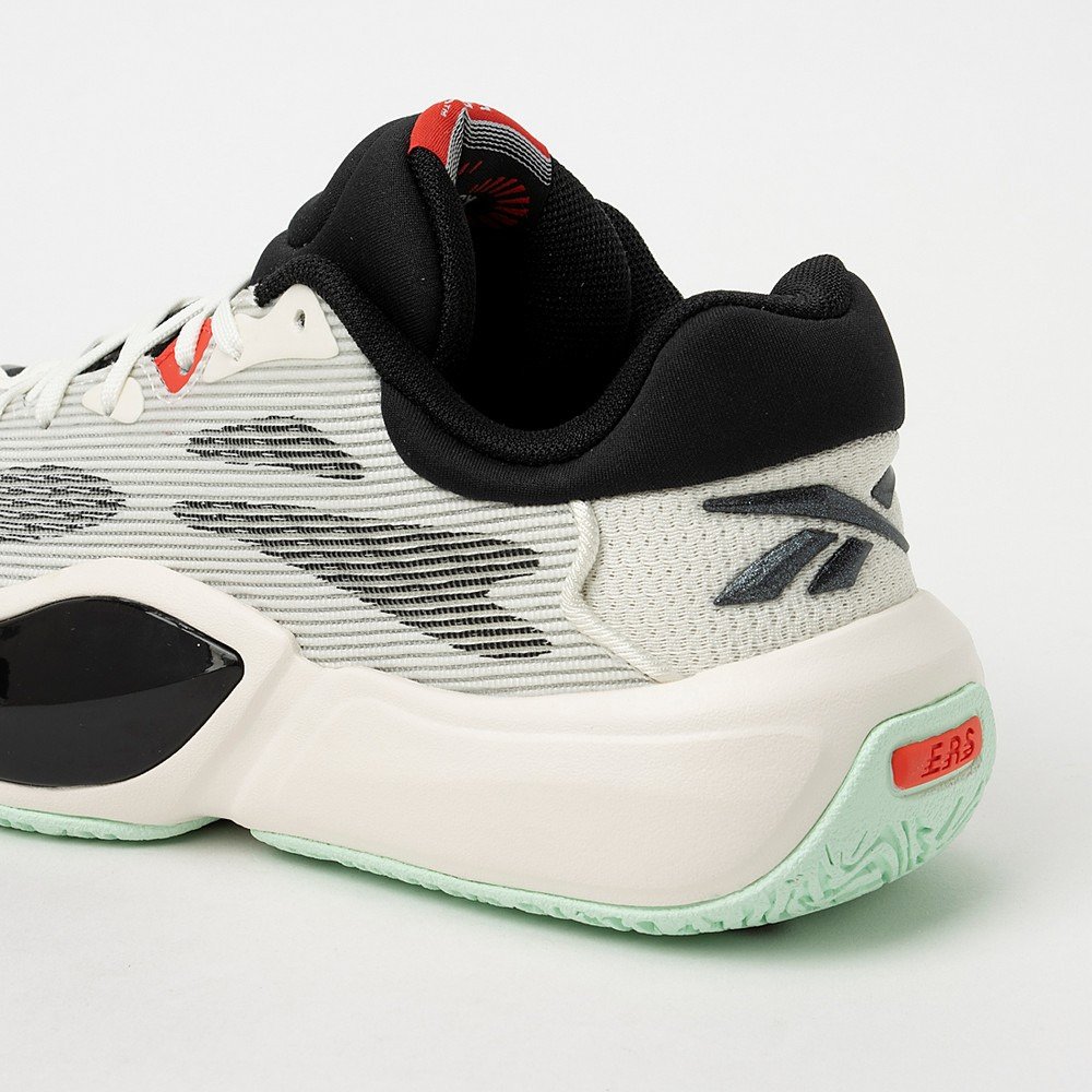 やあこ ZXFAMILY . 2026 adidas ZX8000 'Aqua' . #adidas #adidasZX8000