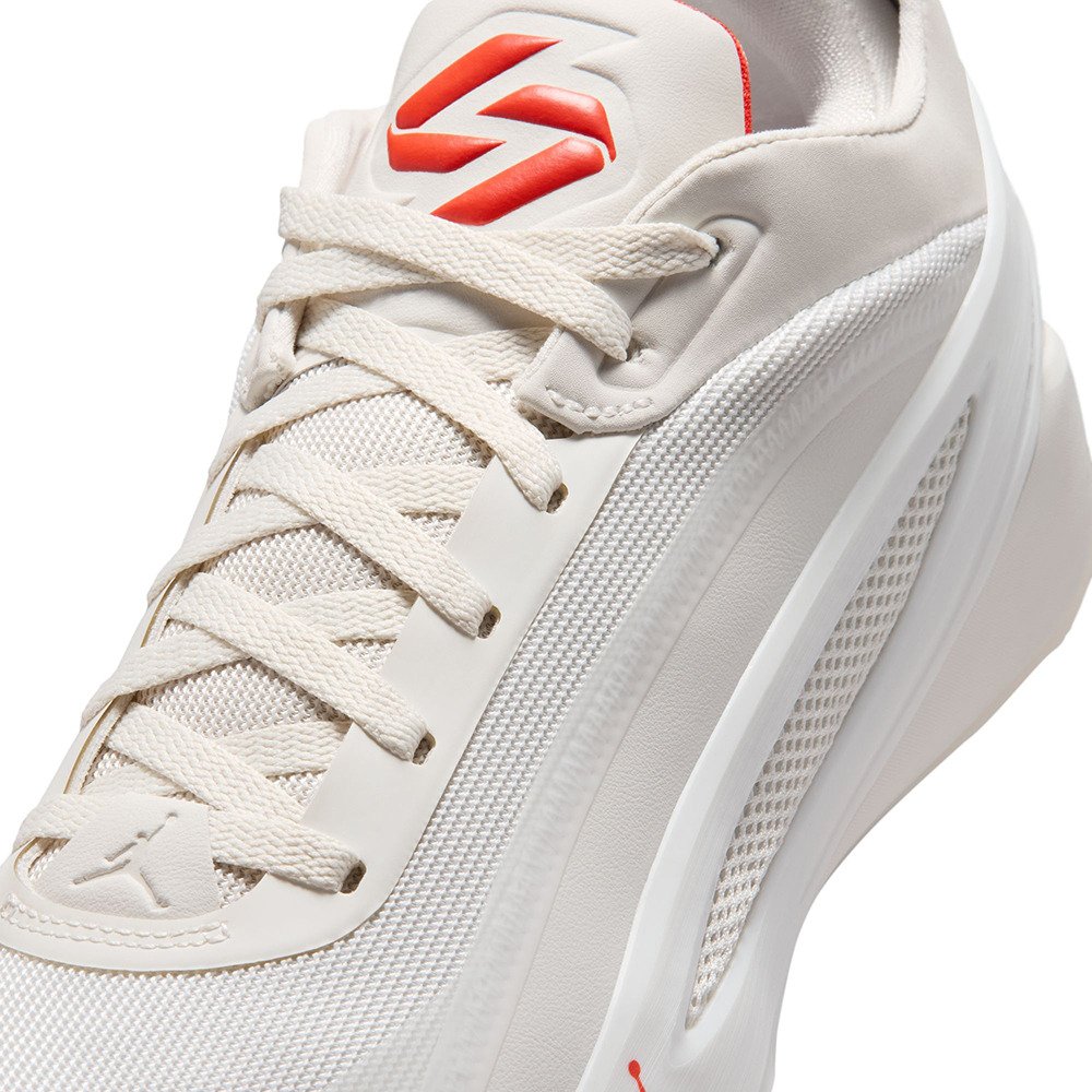 NIKE JORDAN ルカ5バッシュホワイト ジョーダン（JORDAN）（メンズ）バスケットシューズ バッシュ HP ルカ