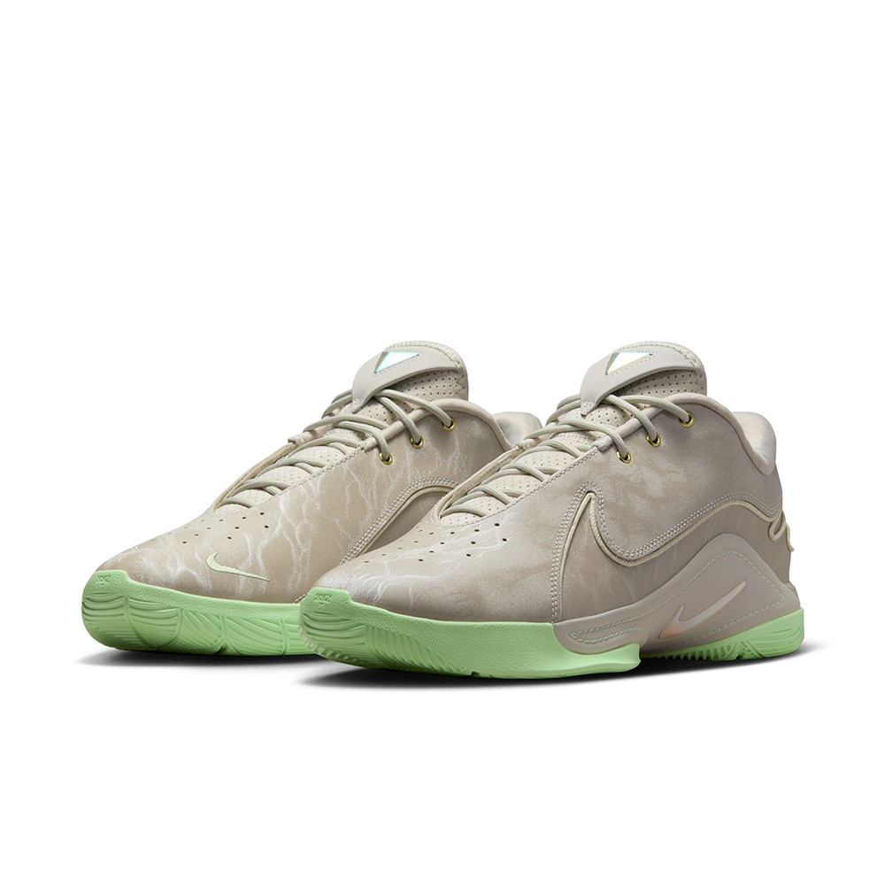 ナイキ（NIKE）（メンズ）バスケットシューズ バッシュ レブロン 22 EP FZ1095-002