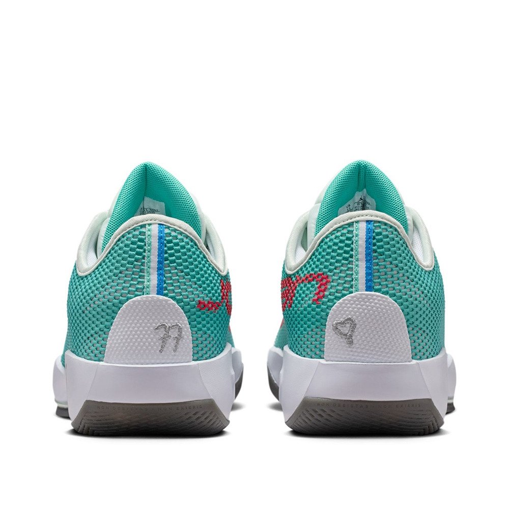 ジョーダン（JORDAN）（メンズ）バスケットシューズ バッシュ ルカ77