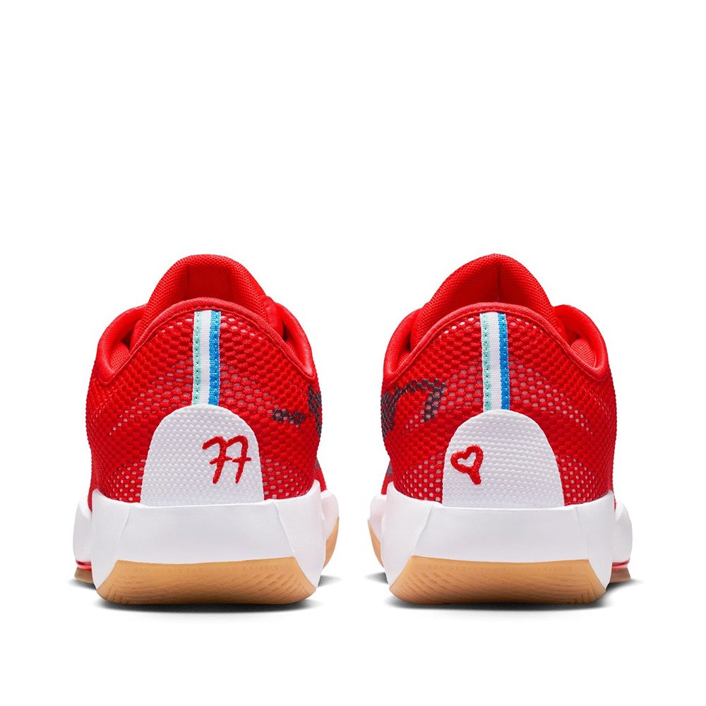 ジョーダン（JORDAN）（メンズ）バスケットシューズ バッシュ ルカ77