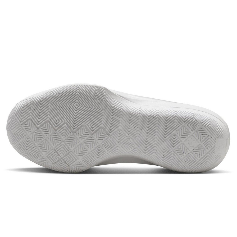 ナイキ（NIKE）（メンズ、レディース）バスケットシューズ バッシュ