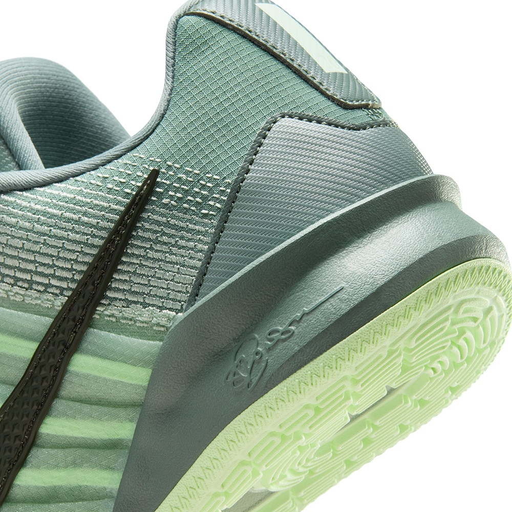 ナイキ（NIKE）（レディース）バスケットシューズ バッシュ HP