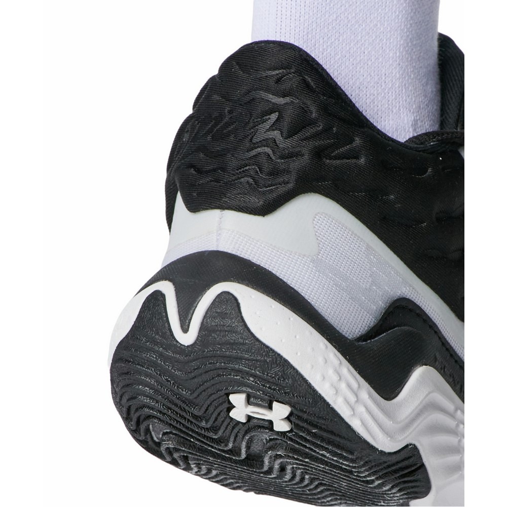 アンダーアーマー（UNDER ARMOUR）（メンズ、レディース）バスケットシューズ バッシュ スポーン 7 ミッド 6000753 100