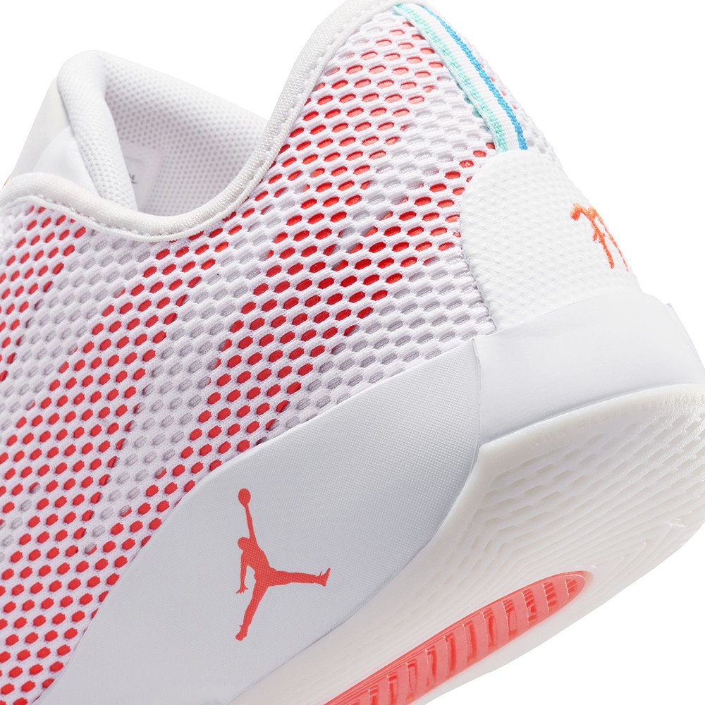 ジョーダン（JORDAN）（メンズ）バスケットシューズ バッシュ ルカ 77
