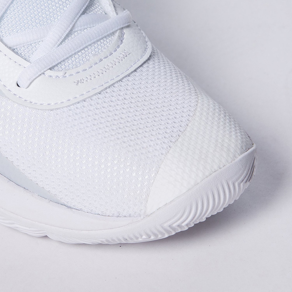 アンダーアーマー（UNDER ARMOUR） バスケットシューズ バッシュ