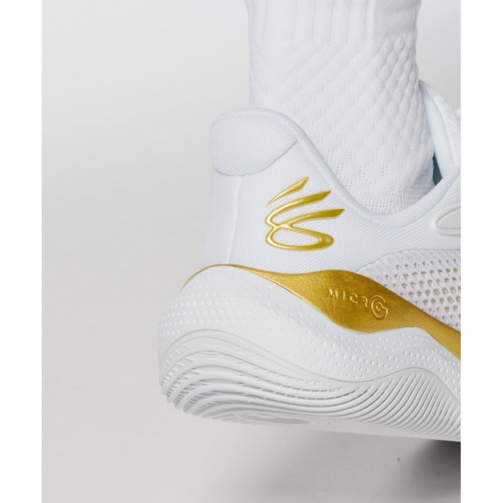 アンダーアーマー（UNDER ARMOUR）（メンズ、レディース）バスケ シューズ バッシュ カリー スプラッシュ24 AP ステフィン・カリー 通気性 ワイド 白 3027262 101